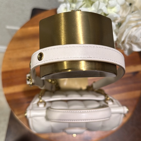 Coach Nappa Leather Willis Top Handle 18 With Quilting - Picture 13 of 16